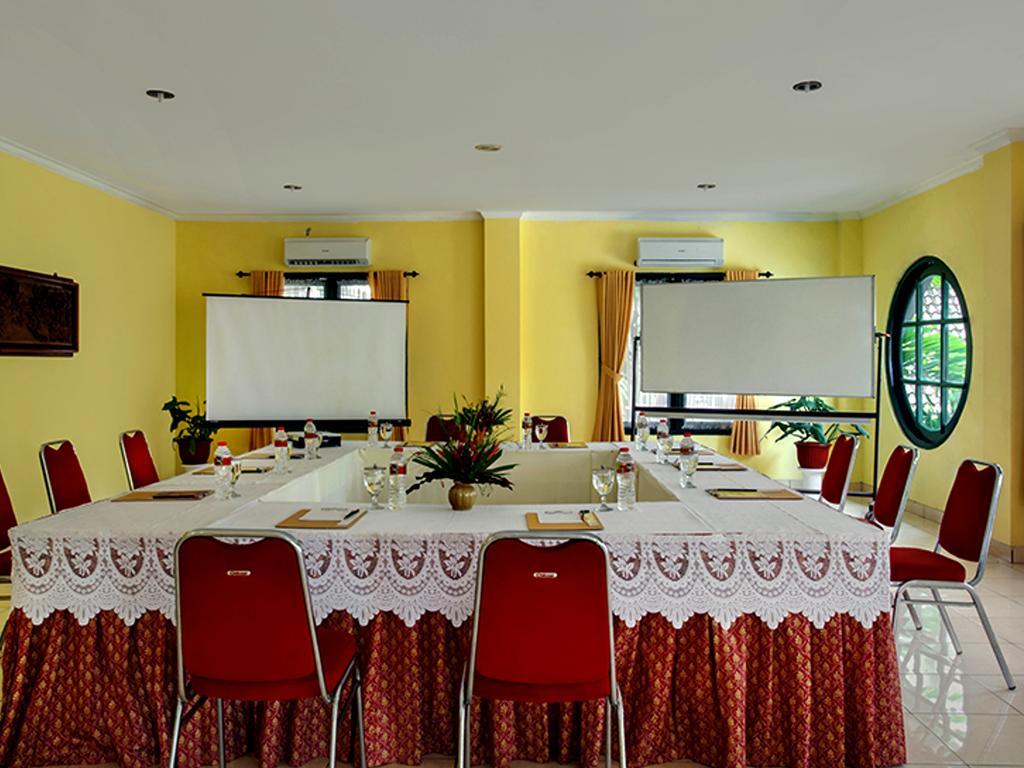 มาร์โก อูโตโม อาโกร รีสอร์ต Hotel Kalibaru ภายนอก รูปภาพ